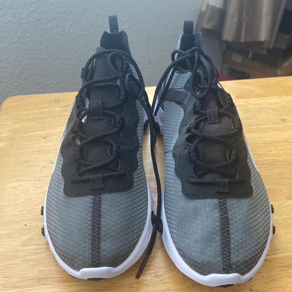 Nike React Element 55 - Picture 3 of 5